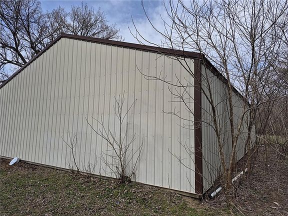 4th image of Harper Rd