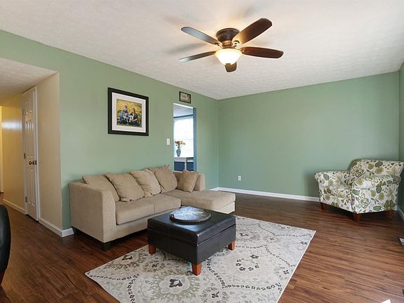 5th image of 3386 Amberway Ct
