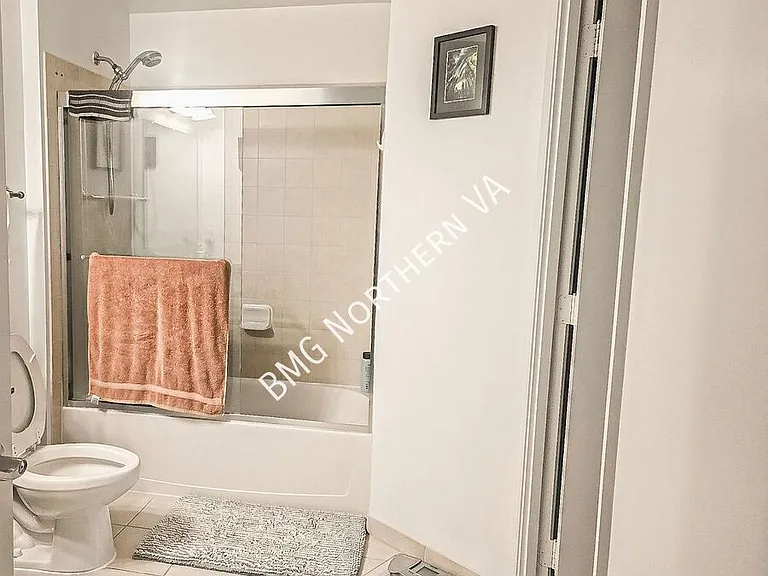 3650 S Glebe Rd #350 — Photo 6
