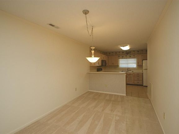 2nd image of 775 Plantation Dr Unit 48