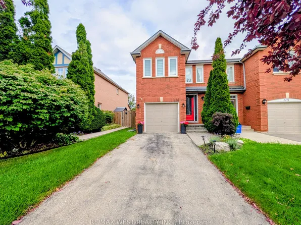 2213 Ridge Lndg, Oakville, ON L6M 3L7