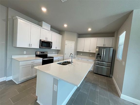 4th image of 1549 Bantam Way
