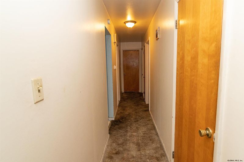 4th image of 335 MCCARTY Avenue