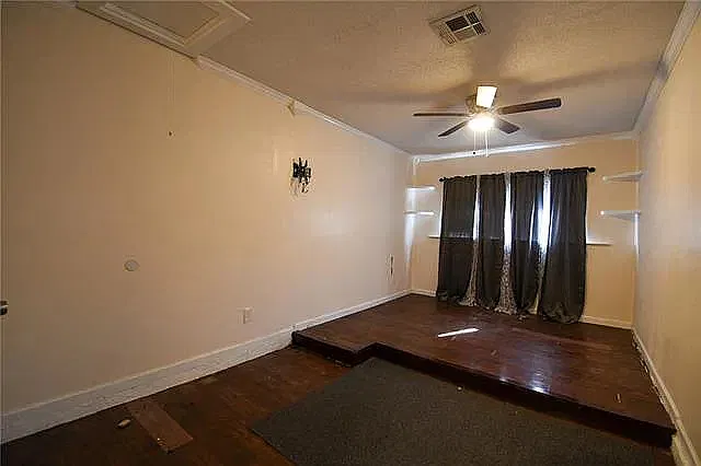 132 Southern Court - 1 — Photo 3