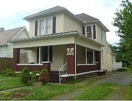 2nd image of 733 E 4th St