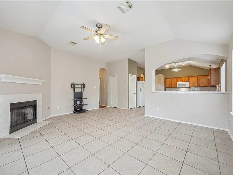 9717 Cottage St — Photo 4
