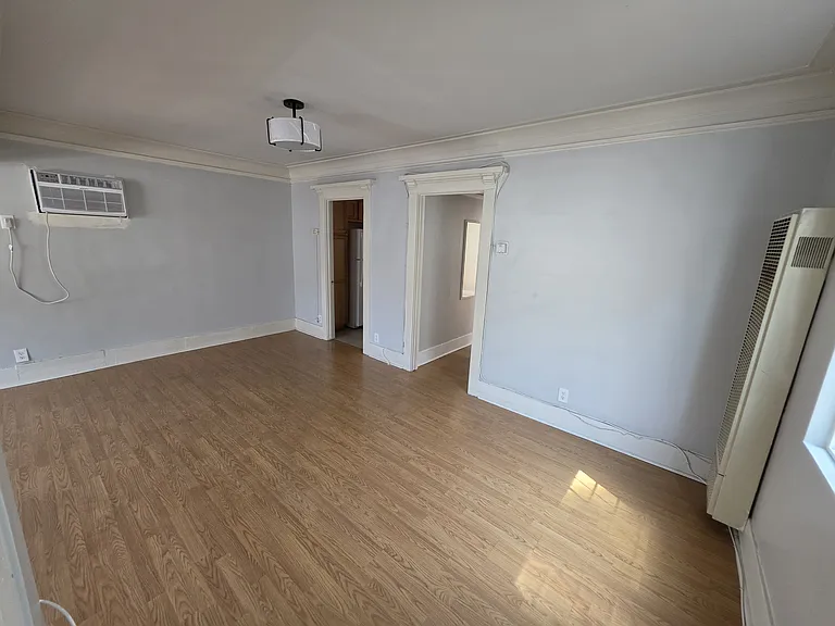 1639 N Kingsley Dr — Photo 8
