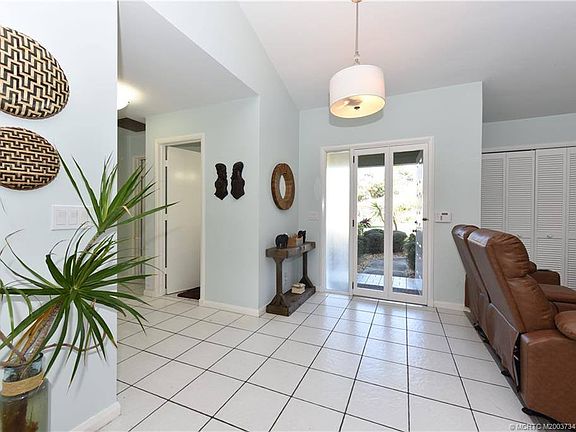 4th image of 4705 SW Lorne Ct