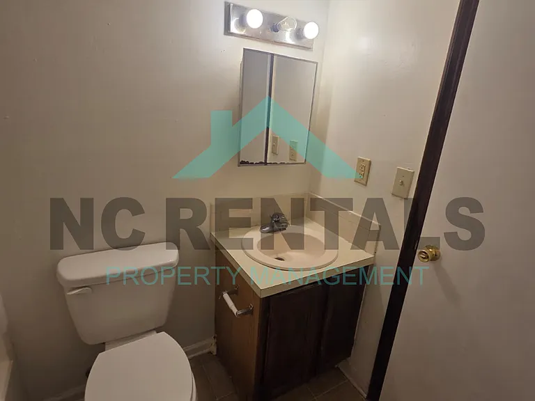 2559 Green Oaks Ct #A — Photo 14