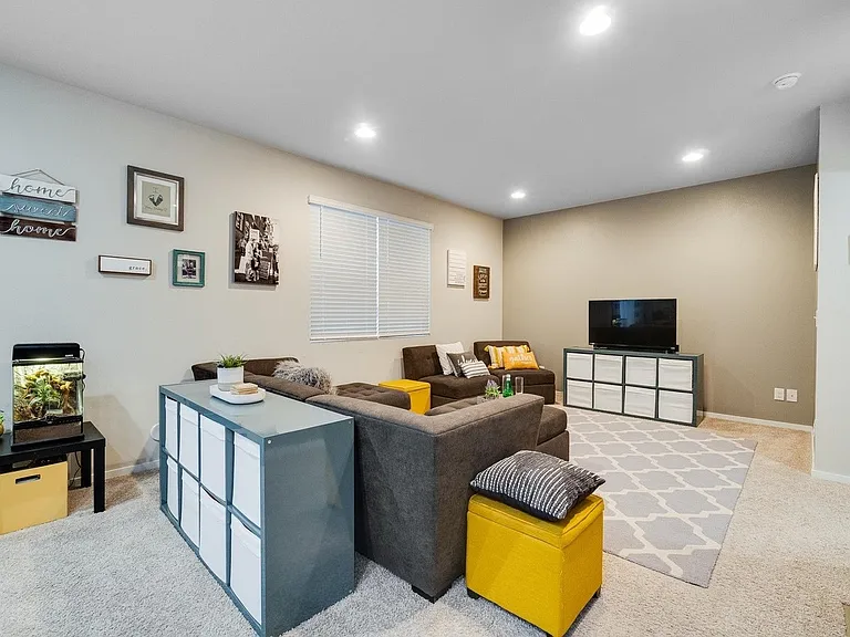 1015 N Viewmont Rd — Photo 15