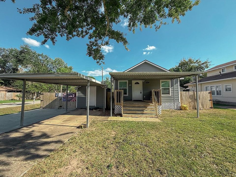 Entire house remodeled 
4 blocks from a private beach 
Quiet street 
Carport holds 3 cars - no parking on street allowed
Outside storage just remolded 
Fully fenced