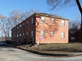 3000 E 49th St #2E, Kansas City, MO 64130