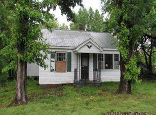 5911 Carr Rd, Paducah, KY 42001