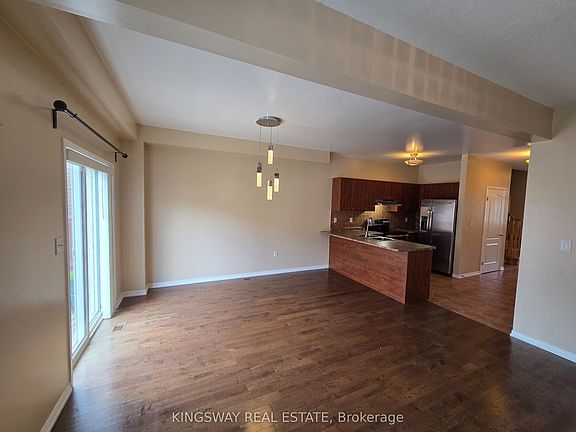 2nd image of 28 Tidemore Hts