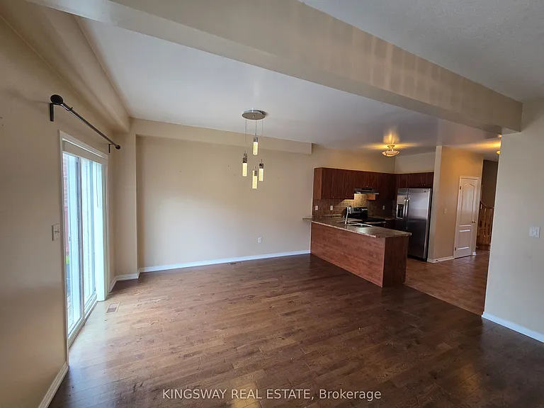 28 Tidemore Hts — Photo 2