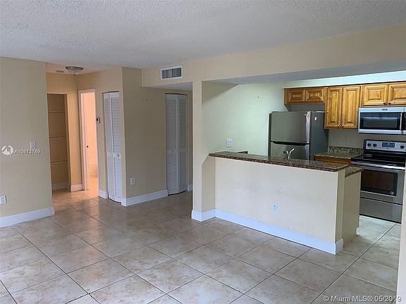 4th image of 1269 SW 46th Ave APT 2401
