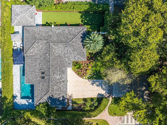 4th image of 631 Tibidabo Ave