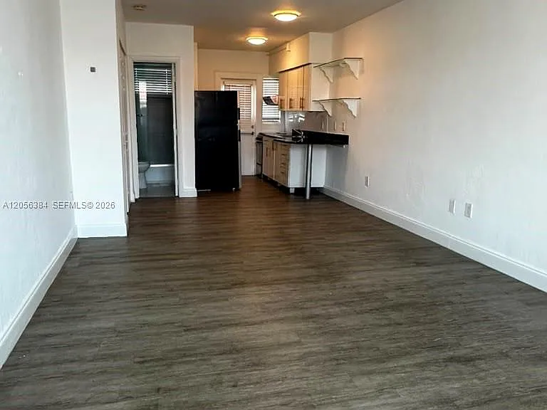 300 74th St #17 — Photo 2