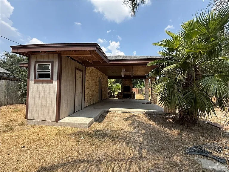 1005 E Sprague St — Photo 11