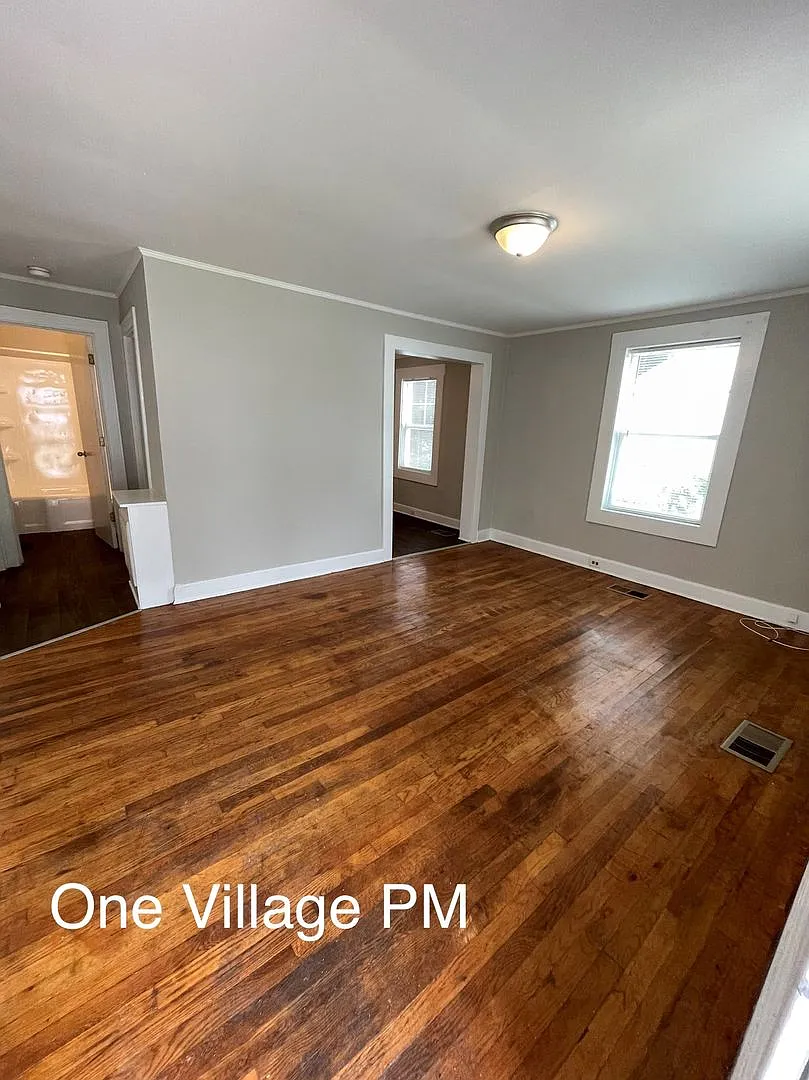 3 bedroom 1.5 bath home close to downtown Durham! — Photo 2