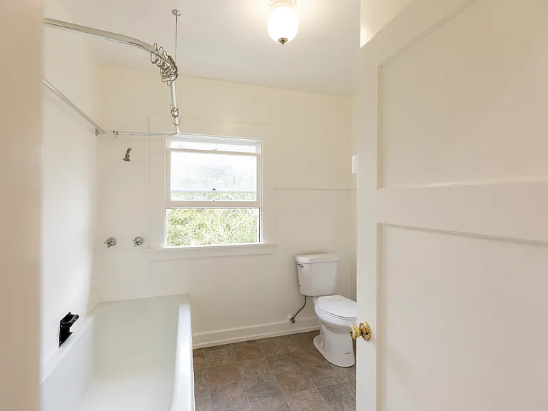 373 Moraga Ave — Photo 37