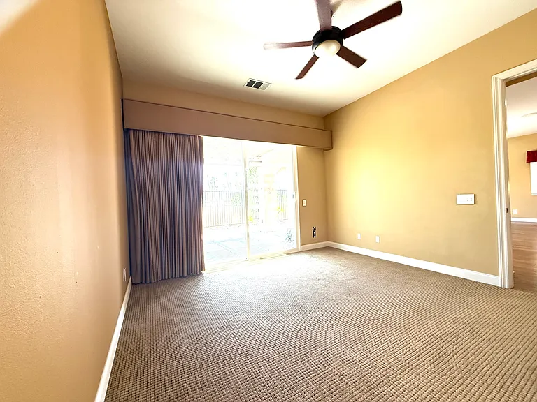43305 Arizona St — Photo 16