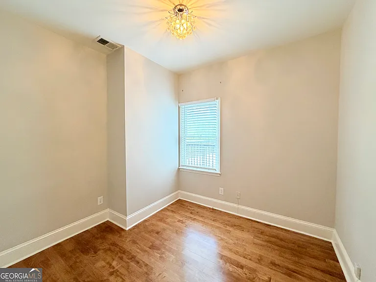 356 Georgia Ave SE — Photo 12