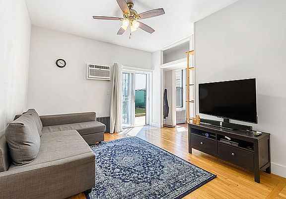 2nd image of 69 Bushwick Ave #1LR