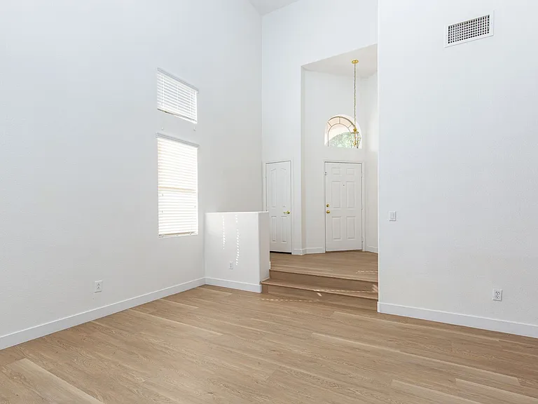 408 Madison Taylor Pl — Photo 5