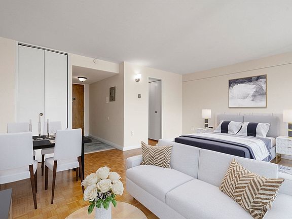 5th image of 45 Longwood Ave APT 503