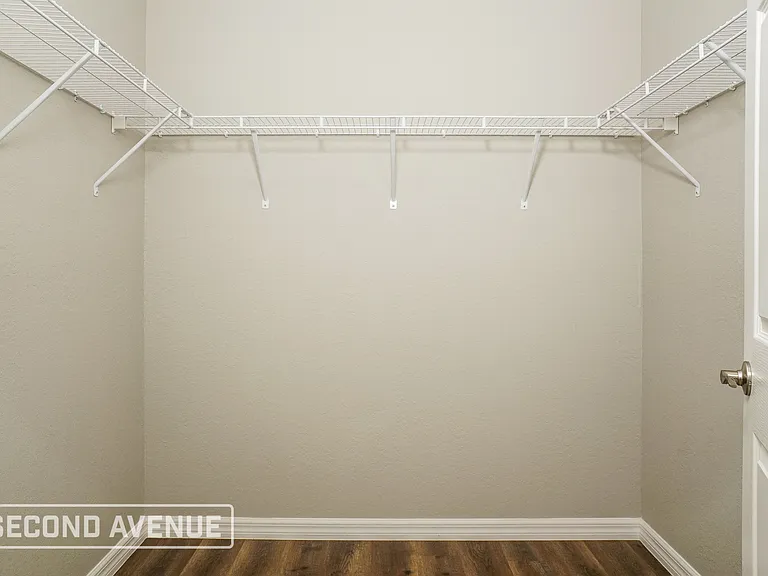 105 Sherbourne St — Photo 11