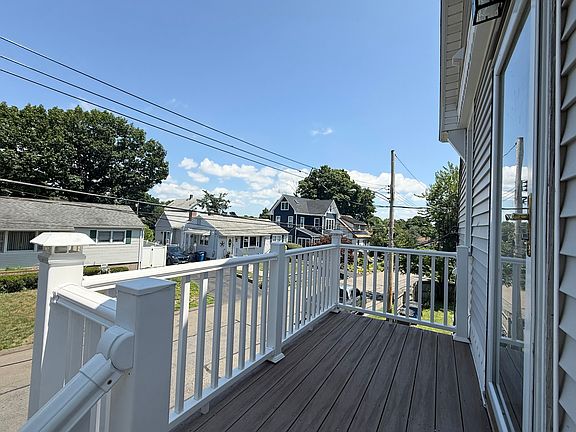 5th image of 71 Morris Ave Floor 2