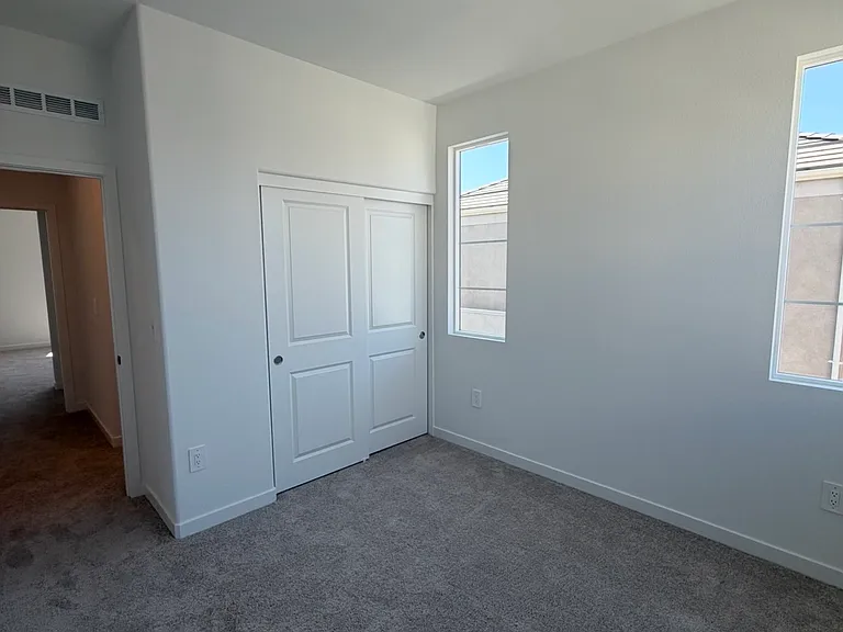 2622 E Hyde Paseo — Photo 42