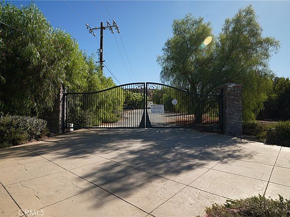 4th image of 16 Williams Canyon Rd