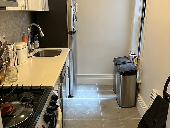 4th image of 1486 Bedford Ave APT 3A