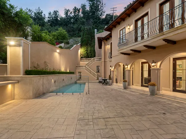 1465 N Robmar Dr, Beverly Hills, CA 90210