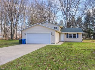 7173 Glendale Rd, North Ridgeville, OH 44039