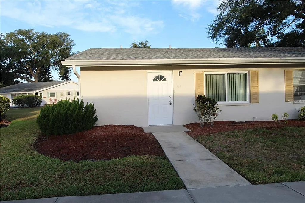 2 bed, 2.0 bath, 984 sqft, $1,650 — Photo 1