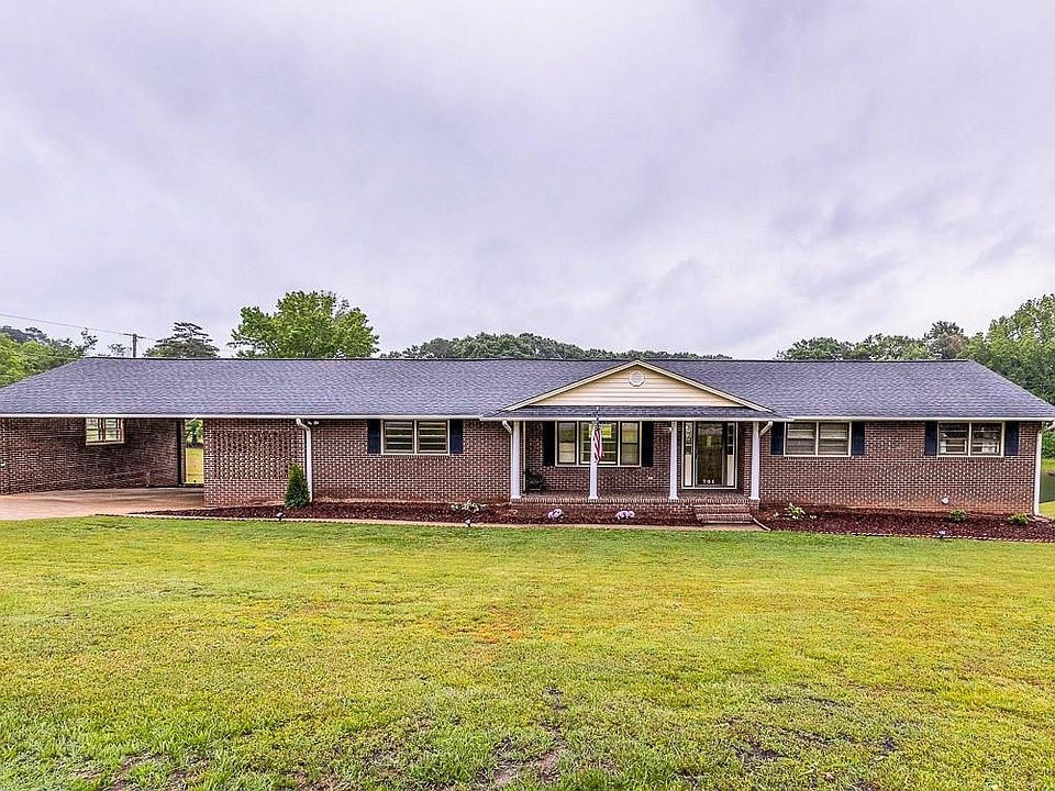 1st image of 701 Parkwood Dr
