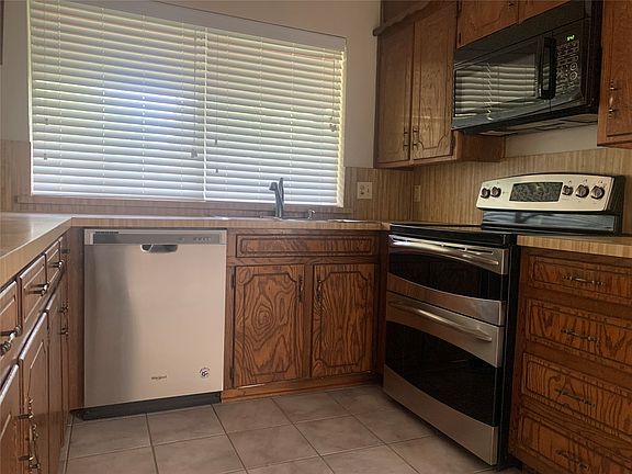 3rd image of 7612 Mary Dr