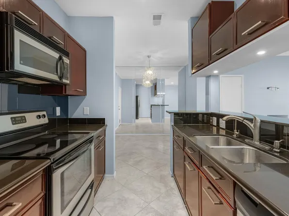 9800 Pagewood Ln APT 3103, Houston, TX 77042