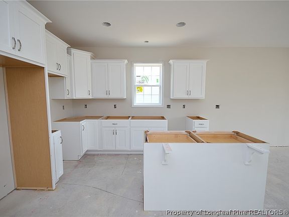 4th image of 1811 Bluffside Dr