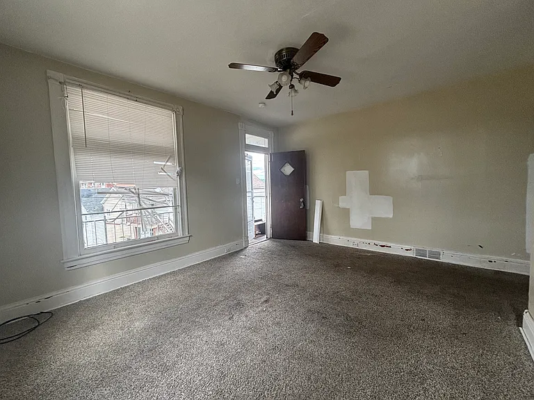 859 Lincoln Ave — Photo 5