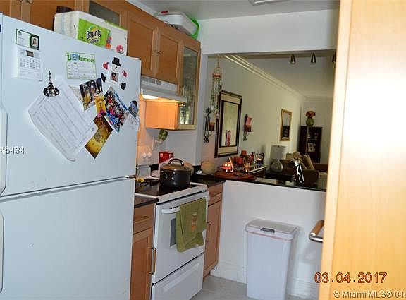 5th image of 151 Lakeview Dr APT 106