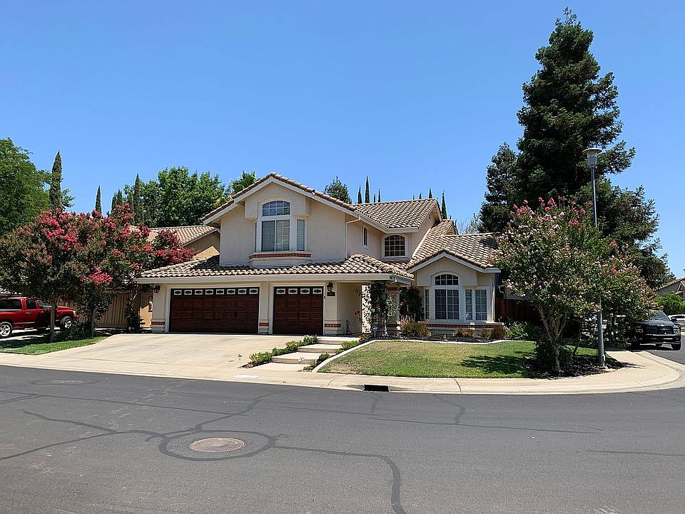 2nd image of 8291 Fox Hound Cir