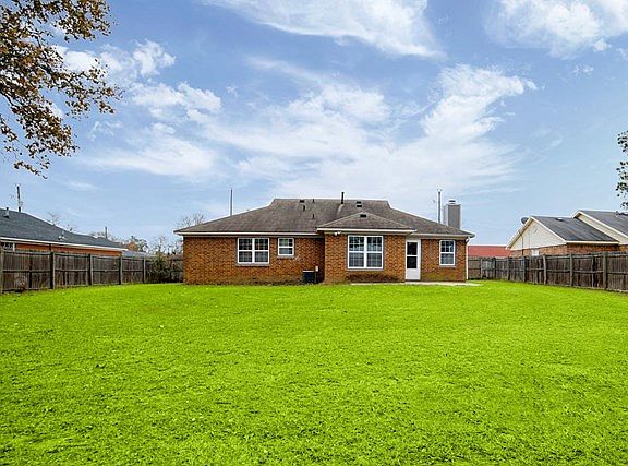 2nd image of 4009 Nuite Dr