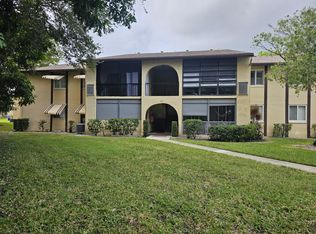 312 Pine Ridge Circle #A-2, Greenacres, FL 33463