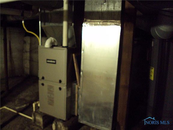 4th image of 501 W Court St