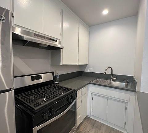 4th image of 12000 Magnolia Blvd #14