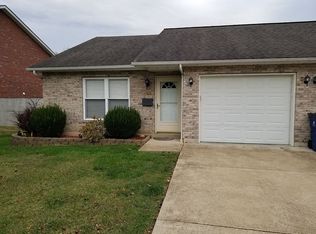 523 N 5th St, De Soto, MO 63020